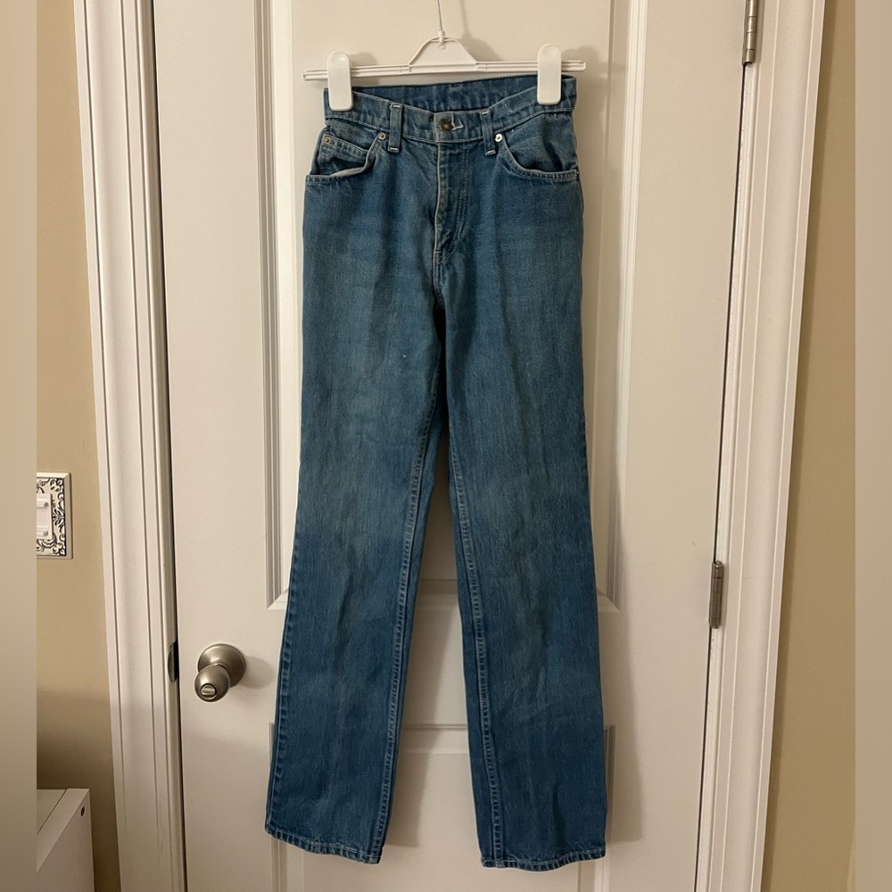 Levi Strauss Straight Leg Jeans (w24)